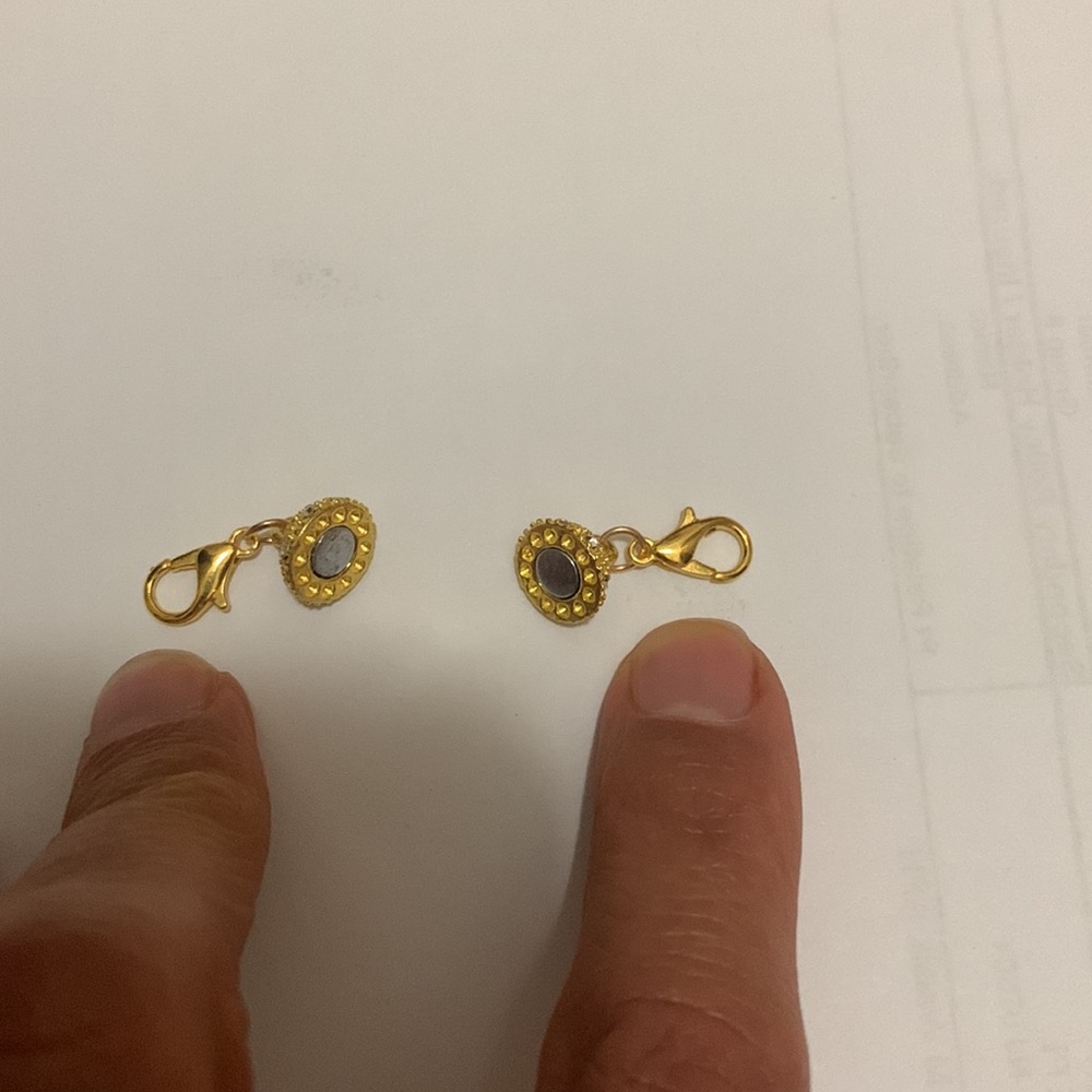 2 Magnetic Clasp For Easily Close/Open Necklace Or Bracelet.Gold color & Silver - Picture 4 of 13